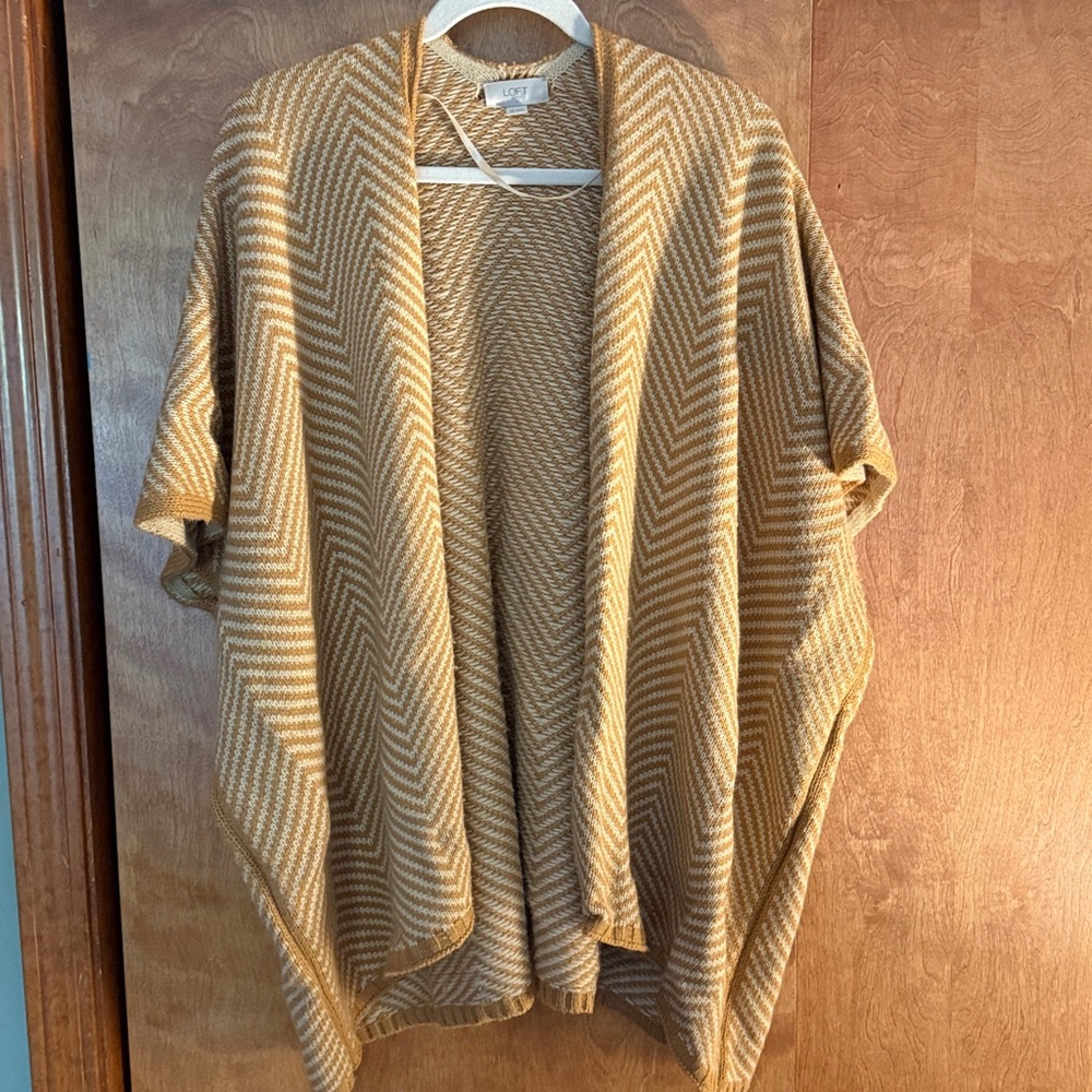 Loft Tan and White Open Cardigan